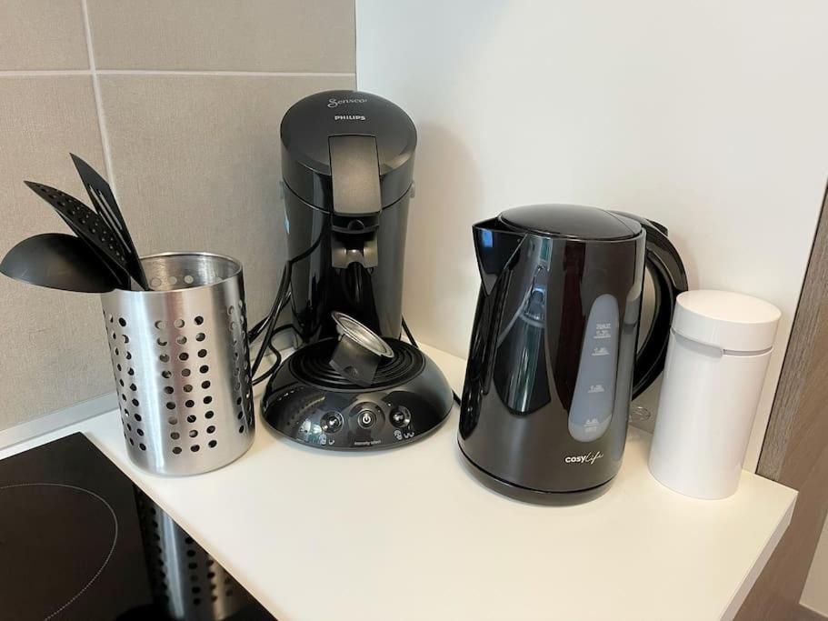 Rm-0 - Appartement F2 Au Rdc A Mulhouse Pour 1-2 Pers Buitenkant foto